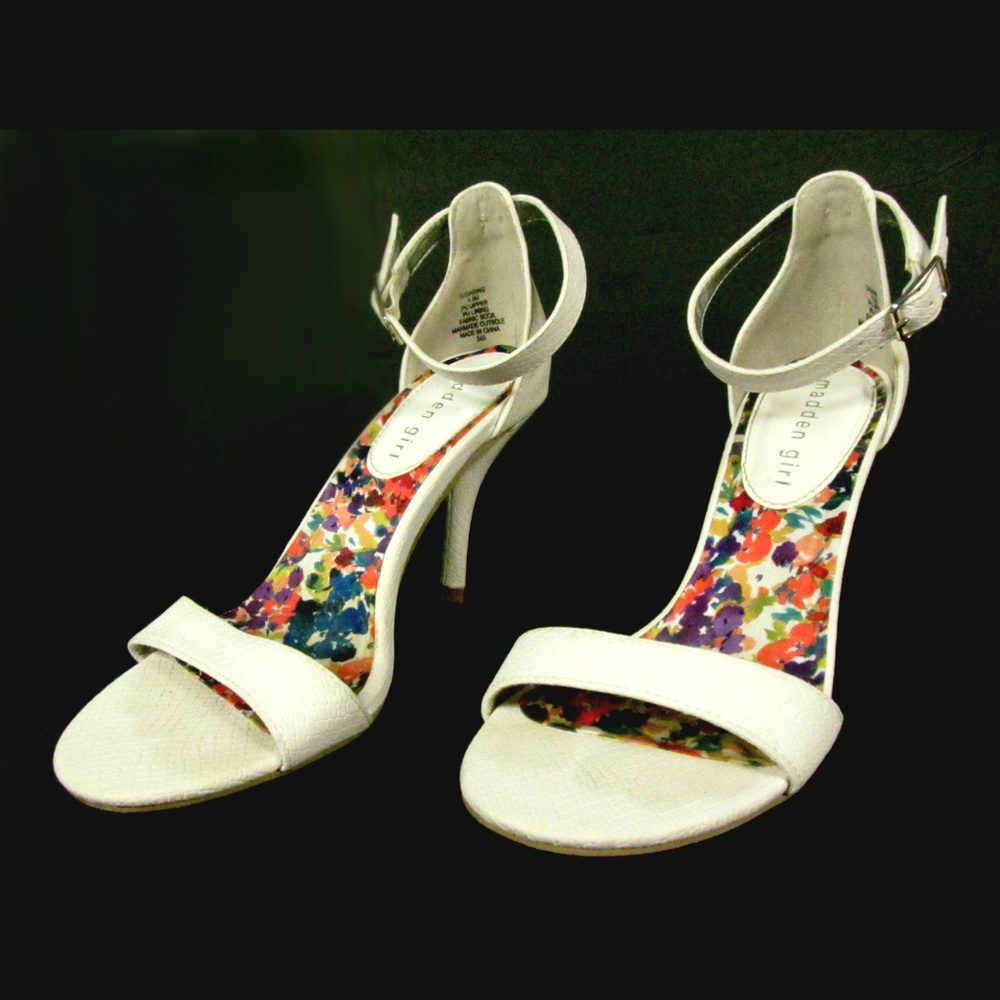 Madden Girl Sandals Size 6.5 White Ankle Strap